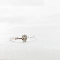 Dainty Skull Ring