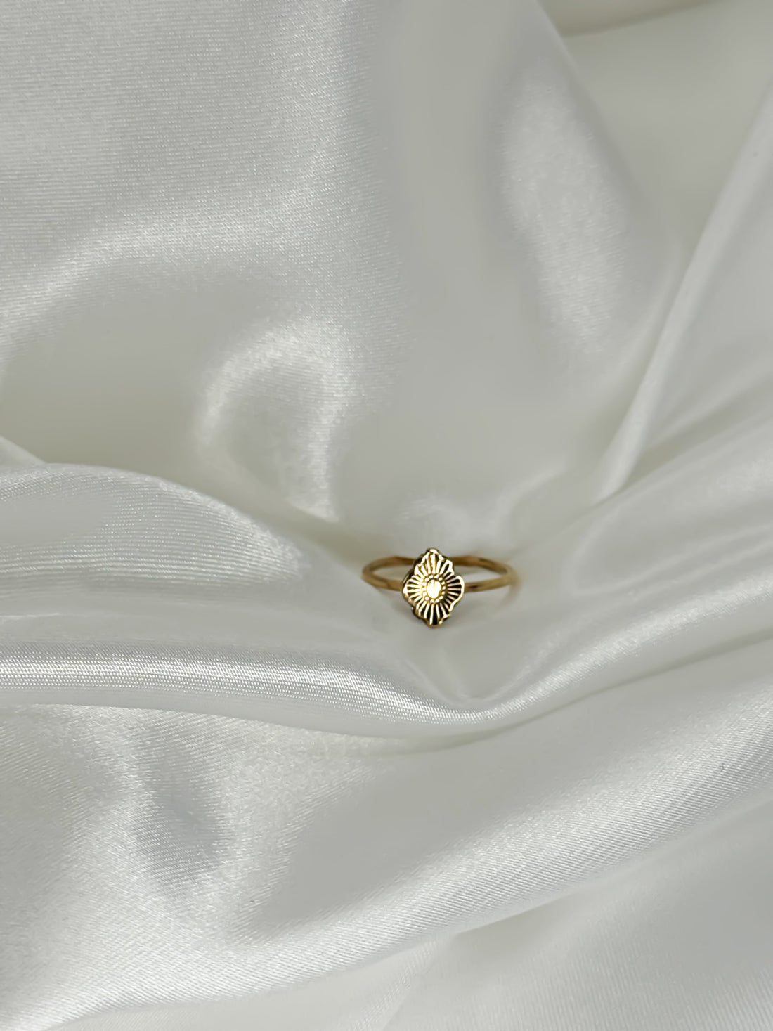 Empire Ring