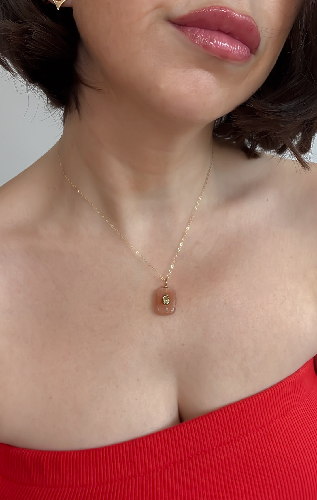 Gold Hour Peach Moonstone Necklace