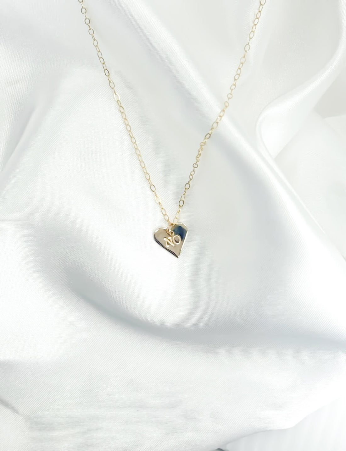 The No Necklace