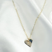 The No Necklace